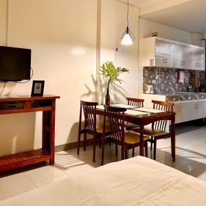 Kuchyň nebo kuchyňský kout v ubytování JORA Studio Apartment 1-C