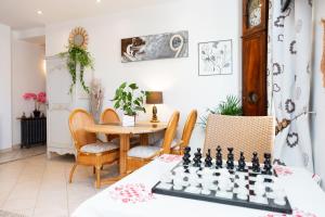 Fotografie z fotogalerie ubytování Le Sarcinoé v destinaci Sergines