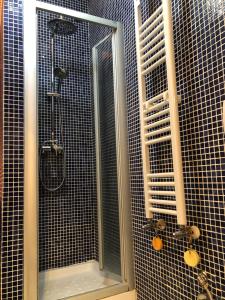 Un baño de Casa Vacanze il Paradiso 15 fotos más