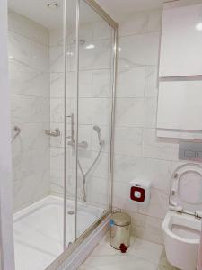 Koupelna v ubytování Batumi floor40