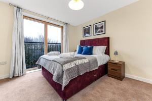 Llit o llits en una habitació de Scenic Park View Suite