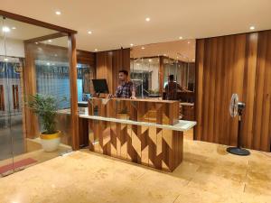 The Grand Uddhav - A Boutique Hotel tesisinde lobi veya resepsiyon alanı