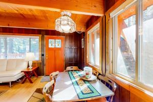 Istumisnurk majutusasutuses Tranquil Treehouse Haven