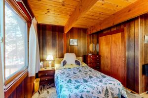 Voodi või voodid majutusasutuse Tranquil Treehouse Haven toas