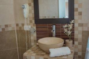 Ένα μπάνιο στο Mirador Serrano +25 φωτογραφίες