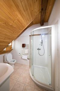 Et badeværelse på Mlýn Kamenice