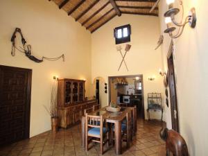 Televízia a/alebo spoločenská miestnosť v ubytovaní Belvilla by OYO Cortijo Los Olivos