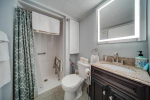 Ένα μπάνιο στο Quaint Ripley Retreat - 5 Mi to Ripley Beach! +27 φωτογραφίες