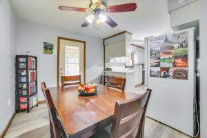 Φωτογραφία από το άλμπουμ του Houghton Lake Vacation Rental - Walk to the Water! σε Houghton Lake