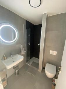 Koupelna v ubytování Apartmány v Javorné na Šumavě