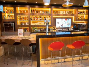 ibis Asuncion tesisinde lounge veya bar alanı