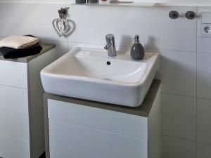 Foto sihtkohas Kröslin asuva majutusasutuse Ferienwohnung Le Papillon galeriist +6 fotot