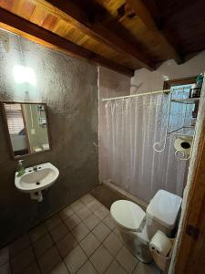 Koupelna v ubytování CABAÑA EN MAZAMITLA