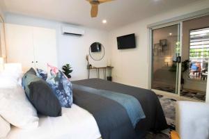 Tide Pool Ocean Front - 2 bed客房内的一张或多张床位