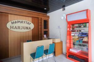 Certifikát, hodnocení, plakát nebo jiný dokument vystavený v ubytování RedDoorz Syariah @ Jalan Dieng Wonosobo 2