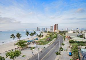 a view of the beach and the city at Sontra Sea Hotel in Danang