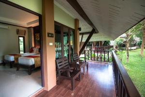 Balcone o terrazza di Victoria Cliff Hotel & Resort, Kawthaung