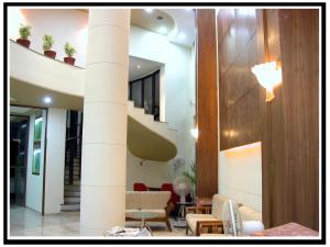Hotel Gokul的休息区