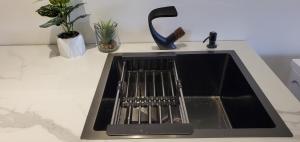 Kuchyň nebo kuchyňský kout v ubytování Revo Pavilion Bukit Jalil Dual Key option