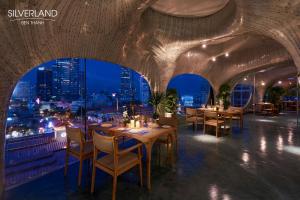 Restaurace v ubytování Silverland Bến Thành