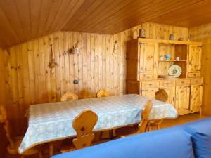 Φωτογραφία από το άλμπουμ του La Rondine - Appartamento Panoramico 6 Posti Letto In Villetta σε Champoluc