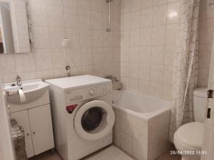 Ένα μπάνιο στο AQA - No4, 360 degrees photos of the apartment to know exactly what you are booking