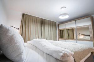 Ένα ή περισσότερα κρεβάτια σε δωμάτιο στο The Cypress Villa & Vineyard I +39 φωτογραφίες