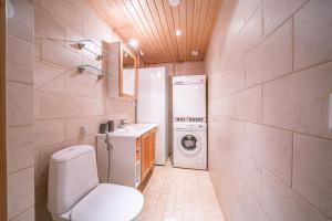 Kylpyhuone majoituspaikassa Levillas Kätkänpolku Villas