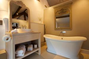 Gallery image of Yorebridge House in Bainbridge +2 photos