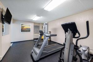 Fitness centrum a/nebo fitness zařízení v ubytování Days Inn by Wyndham Casper