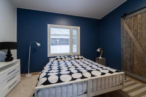 Postel nebo postele na pokoji v ubytování Luxury Family home