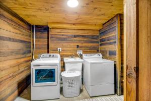 Fotografie z fotogalerie ubytování The Lodge v destinaci Canton