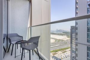 Balkón nebo terasa v ubytování STAY BY LATINEM Luxury 1BR Holiday Home CVR A2703 near Burj Khalifa