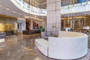 Ruang duduk di Green Park Hotel