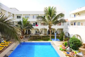 Bazén v ubytování Ouril Pontao Hotel nebo v jeho okolí