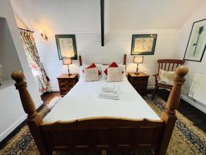 Peak Hotel Castleton客房内的一张或多张床位