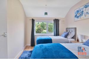 Gallery image of OnSiteStays - Comfortable Contractor Accommodation, 3-BR House, WIFI, Parking & Large Garden in Enfield Lock
