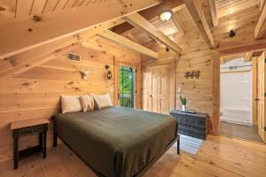 Ліжко або ліжка в номері Cabin on the Ridge