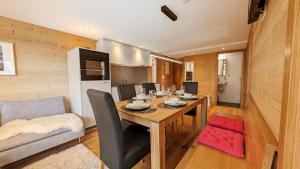 Imhof Alpine B&B Apartments的厨房或小厨房