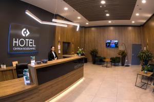 Predvorje ili recepcija u objektu Hotel Centrum