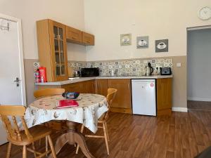 A cozinha ou cozinha compacta de Formby Point