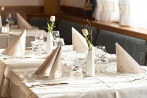 A restaurant or other place to eat at Hotel Panorama