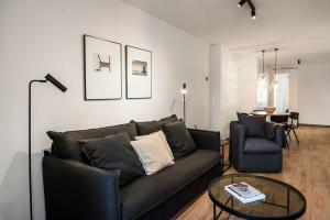 Apartamento Bguest的休息区