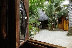 Aed väljaspool majutusasutust Hostal Olmito Canoa