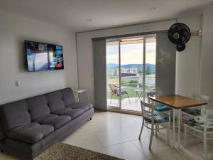 TV a/nebo společenská místnost v ubytování Alojamiento, Penthouse, Dúplex, Jacuzzi