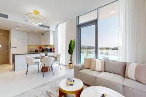 Fotografie z fotogalerie ubytování Residence 21 - Glamorous One Bedroom v Dubaji