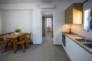 Kuchyňa alebo kuchynka v ubytovaní "Thea" Luxury Apartments with great View + 15 fotografií