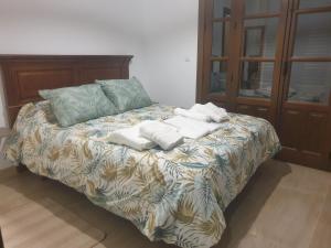 En eller flere senge i et værelse på Descanso Alpujarra carataunas + 14 billeder