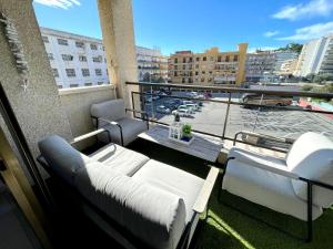 Posedenie v ubytovaní Apartemento piscina centro calella 3 min playa