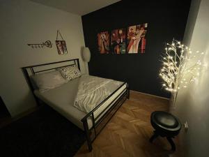 Letto o letti in una camera di Bubingaa